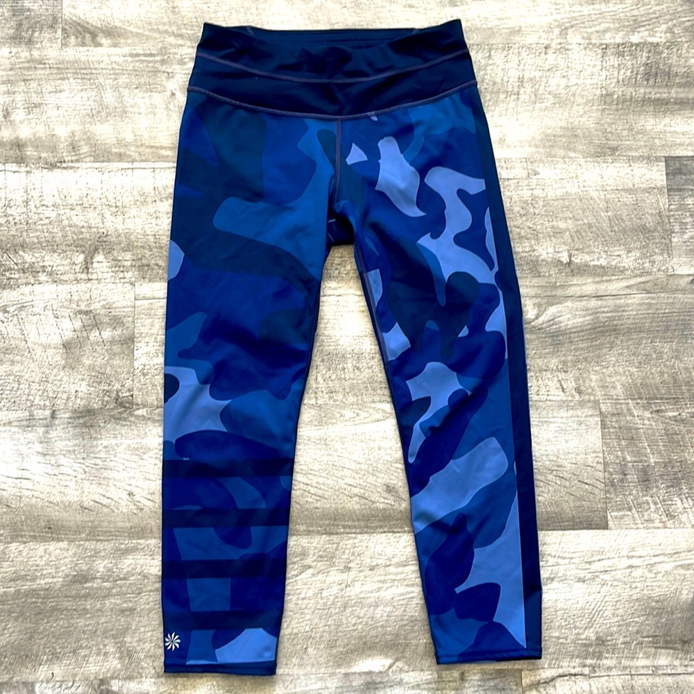 Athleta MidRise 3/4 Leggings size S